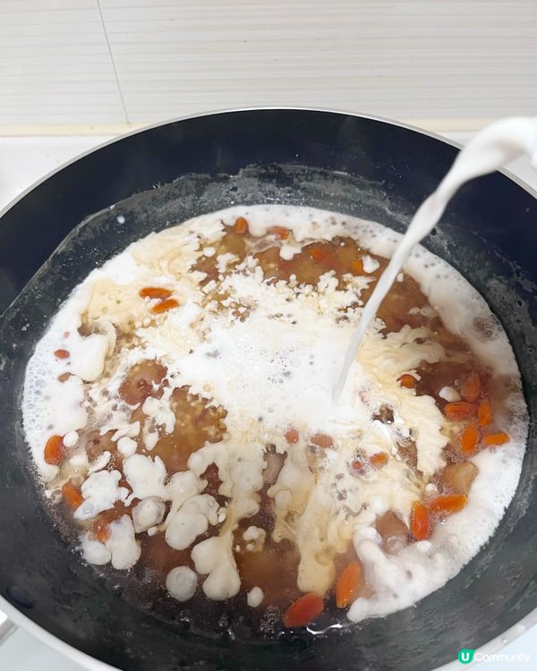 熱辣辣都要滋潤下！龍眼杞子鮮奶西米露🤤 養生必備！