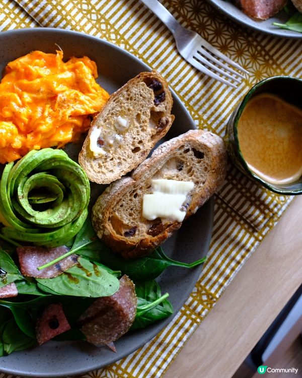 牛油果玫瑰花早餐🌹！半個鐘搞掂😋！