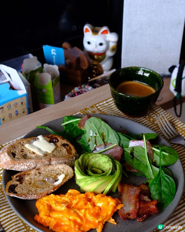 牛油果玫瑰花早餐🌹！半個鐘搞掂😋！