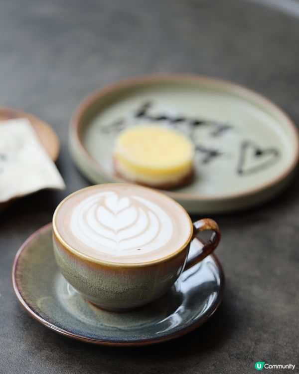 水泥風打卡cafe ,上環人均$80