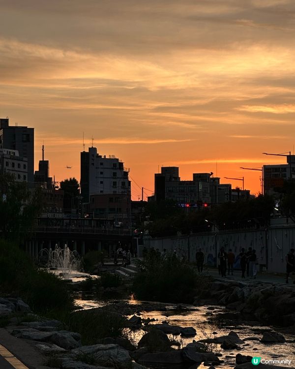 🇰🇷韓國首爾夏日散步好去處 💦 🌇黃昏閃耀溪畔