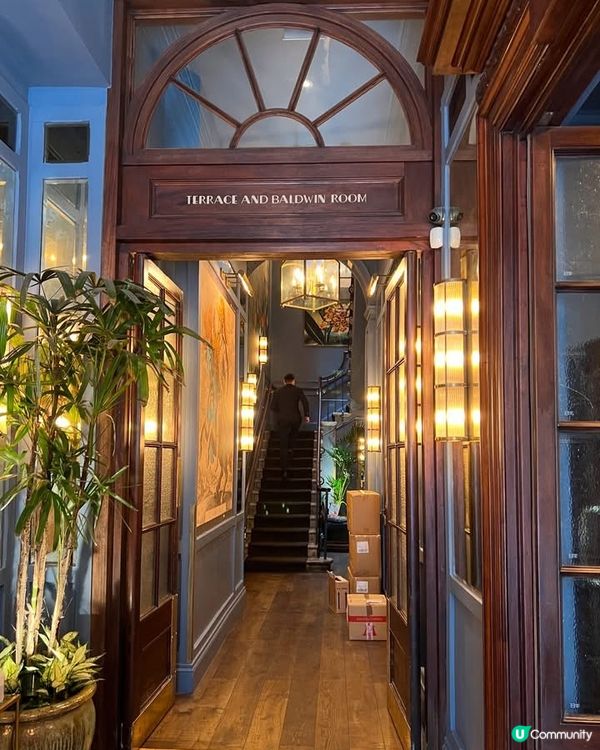 『英國』充滿儀式感的下午茶｜The Ivy