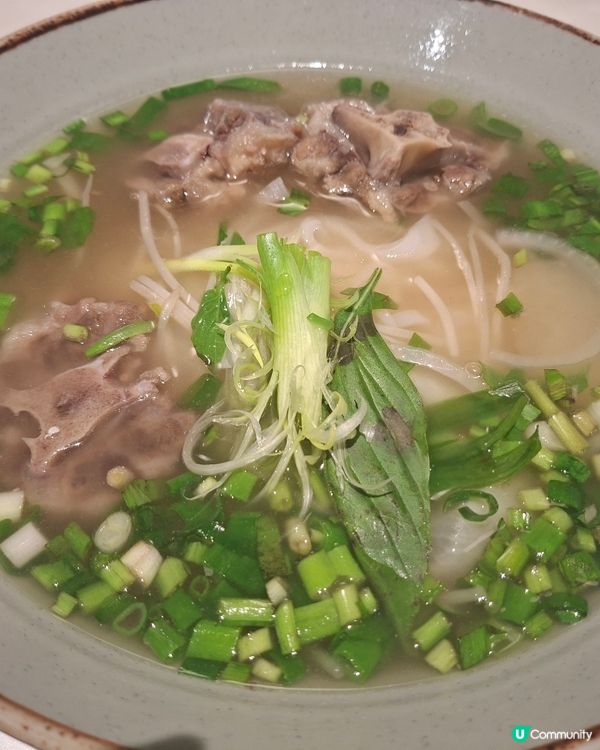 越式車頭試食😋 生牛肉湯河正🍜 雞翼都OK🤣