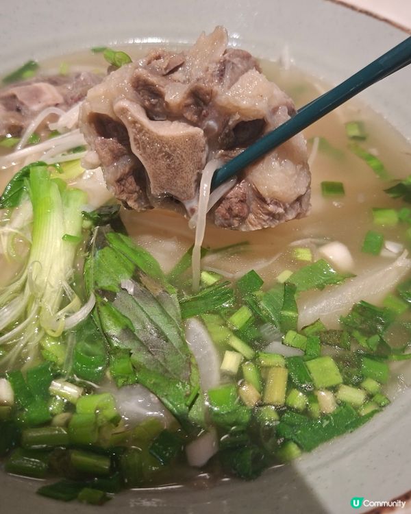 越式車頭試食😋 生牛肉湯河正🍜 雞翼都OK🤣