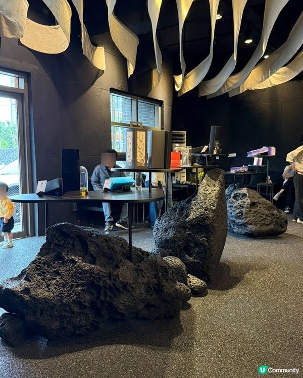 🇰🇷濟州必去特色Cafe 🌋火山岩主題甜品咖啡廳超有風味✨