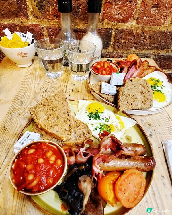 哥德式紅磚牆早餐！😋 倫敦必食！🍞