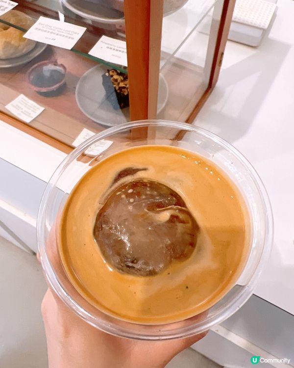 澳門Pace冰球咖啡🥃！純白空間＋手沖黑咖藝術🖤