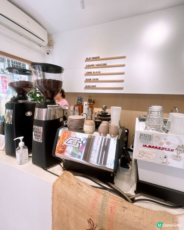 澳門Pace冰球咖啡🥃！純白空間＋手沖黑咖藝術🖤