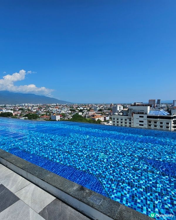 【清邁住宿開箱！🤩 無邊泳池超正！】