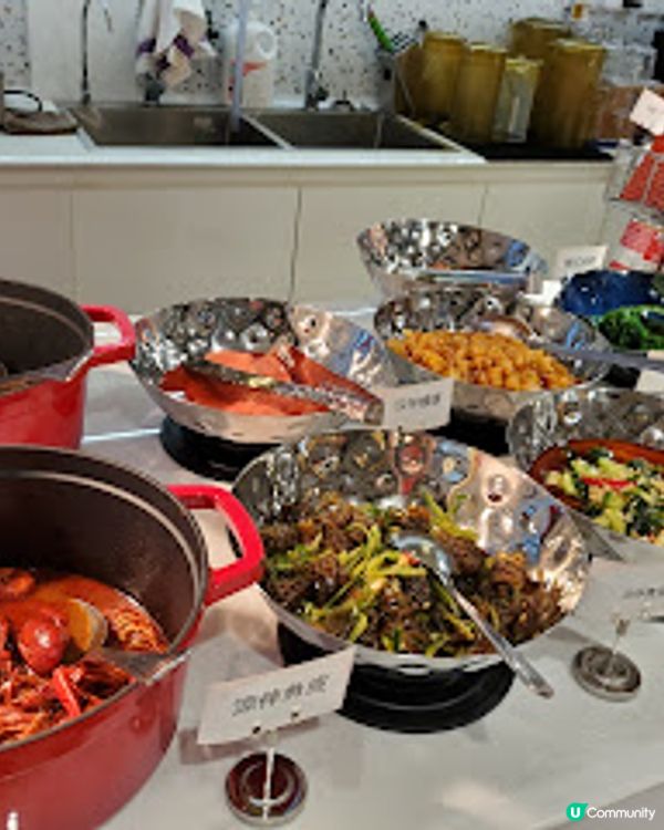 八拾台式火鍋燒烤放題．海鮮區任拎海鮮鵝腸爽爆