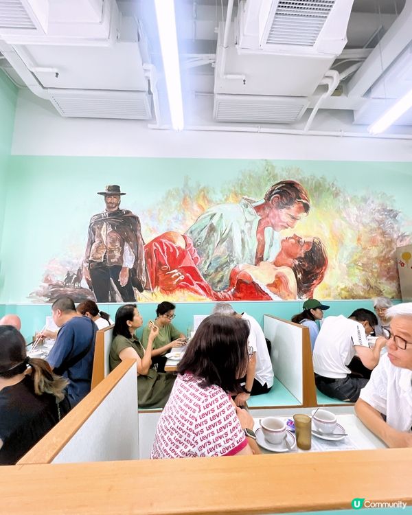 元朗新開 「萬芳冰室」坐無虛席！🤩香煎爆汁豬扒米＋菊花茶🤤