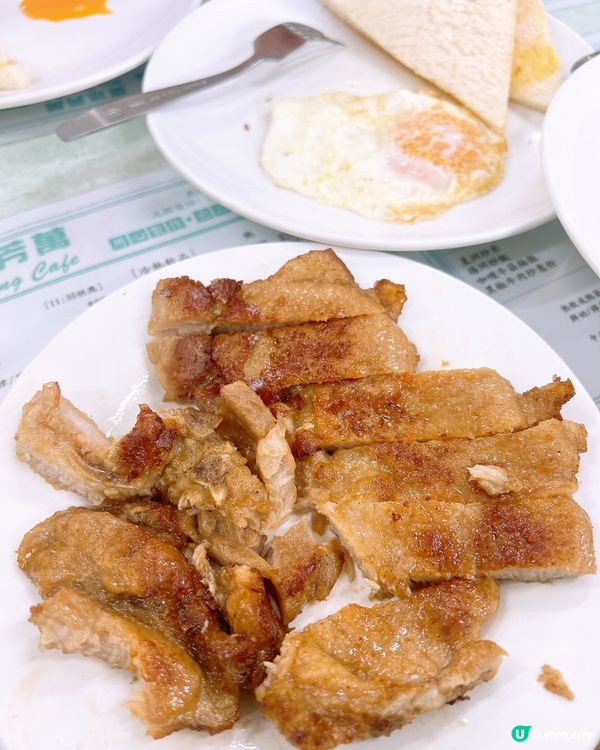 元朗新開 「萬芳冰室」坐無虛席！🤩香煎爆汁豬扒米＋菊花茶🤤