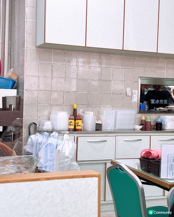 元朗新開 「萬芳冰室」坐無虛席！🤩香煎爆汁豬扒米＋菊花茶🤤