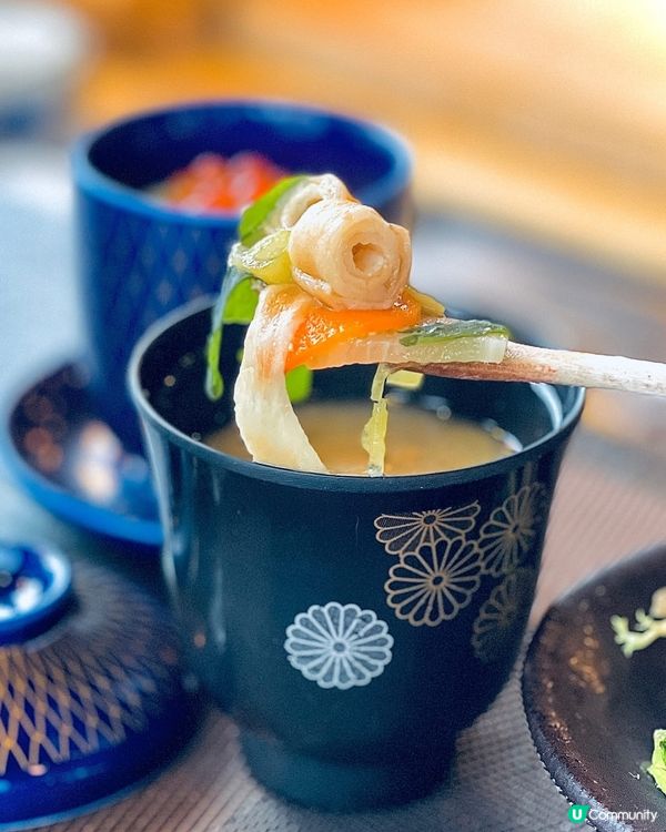 望住中環靚景，享受高質午市定食💕