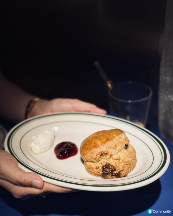 人氣fusion餐廳抽風系統極差，食物質素還可以🤨