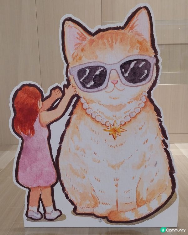 啟德的肉桂捲茶点很美味，也參觀了崇光百貨，那裡有各種各樣漂亮...