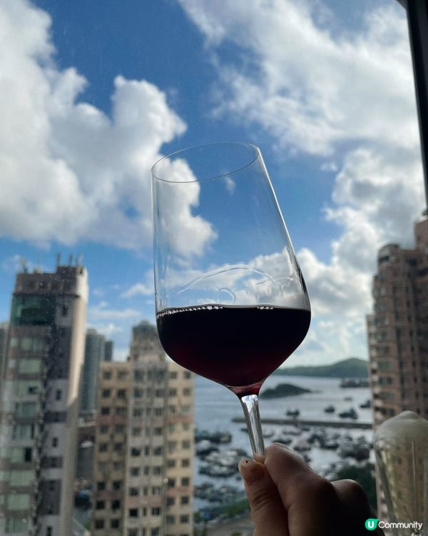 Chill at home✨🍷