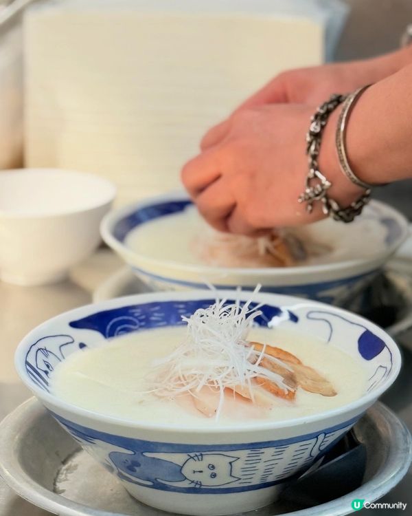 牛頭角雞白湯拉麵🤤！11小時熬煮超濃郁！🍜