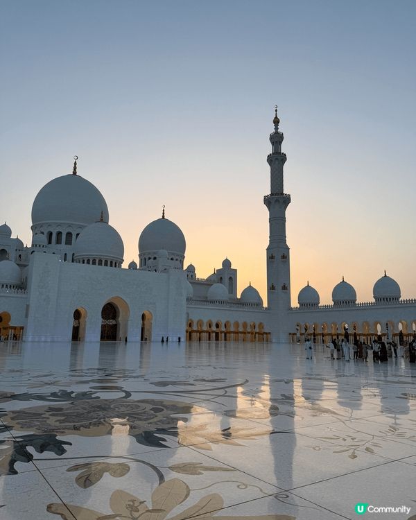 【阿布扎比大清真寺入殿朝聖記🕌】