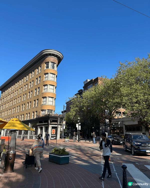 我哋去咗「Gastown煤氣鎮」感受溫哥華最古老街區嘅復古魅...