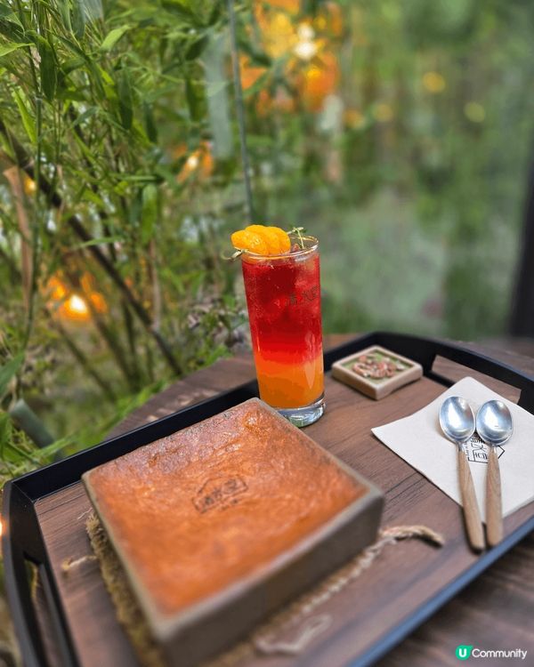 益善洞韓國村入面既隱世咖啡店，環境清幽，最驚喜既係佢既梳夫厘...