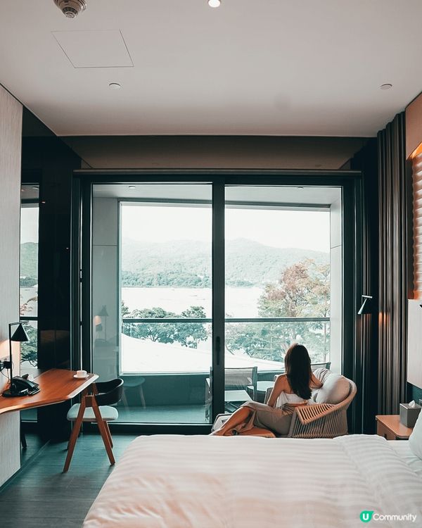 洲至奢選香港WM酒店位於西貢，周圍環繞著青山和碧水，提供了一...