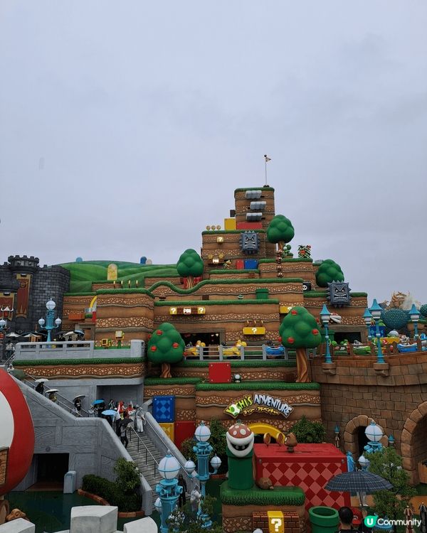 雨中大阪USJ之旅， 特別的體驗，排隊真累。。但好好玩。