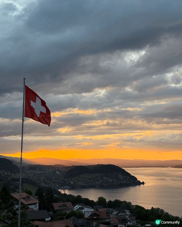 瑞士之旅，令人讚嘆不絕，風景如畫，空氣清新，唯一美中不足就是...