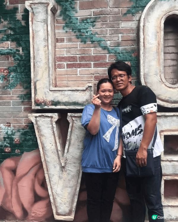 迪士尼樂園 美國的地方 非常好玩 地方大大又乾淨 非想好