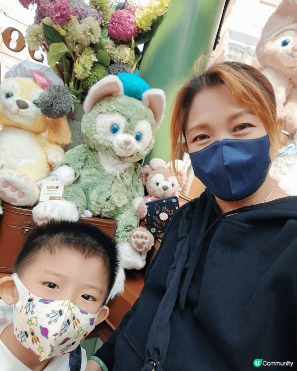 我們一家最喜歡去主題樂園遊玩，小朋友有得玩，大人又可以重拾童...