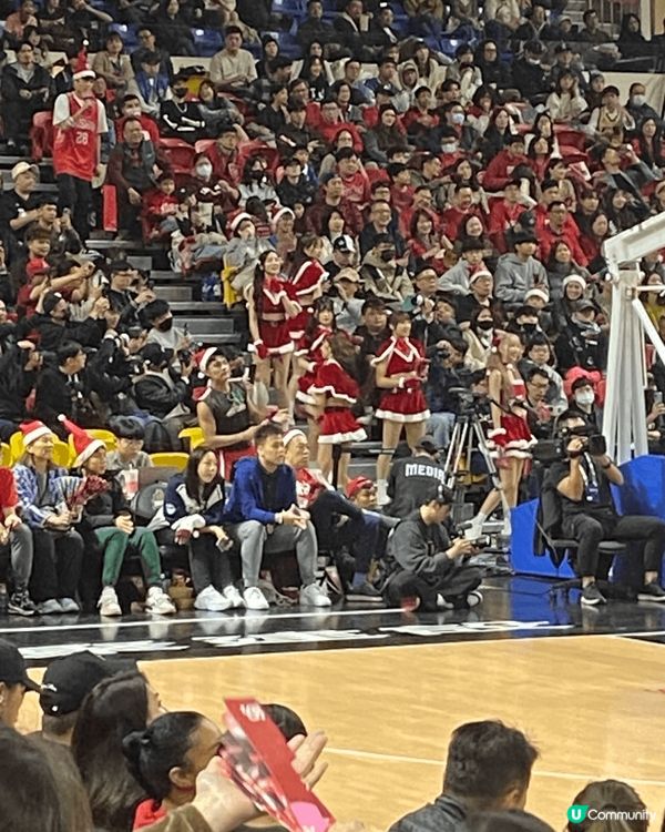 去台北旅行是觀看職業籃球比賽, 獲得林書豪送贈的球鞋, 太幸...