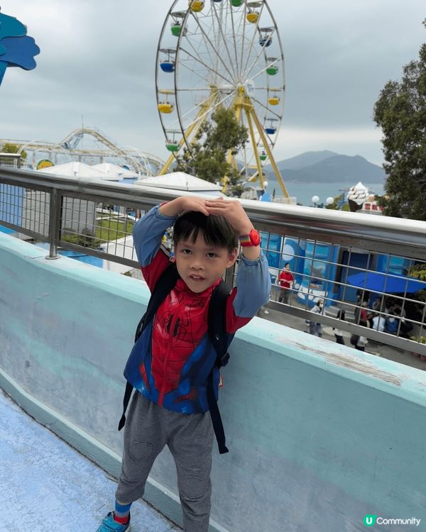 香港海洋公園位於港島南區，最近大家迎接好事歡迎龍鳳胎熊貓誕生...