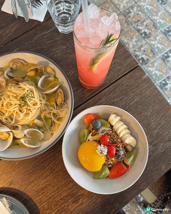 位於狎鷗亭的Dalmatian，他們的招牌是華麗的早午餐。咖...