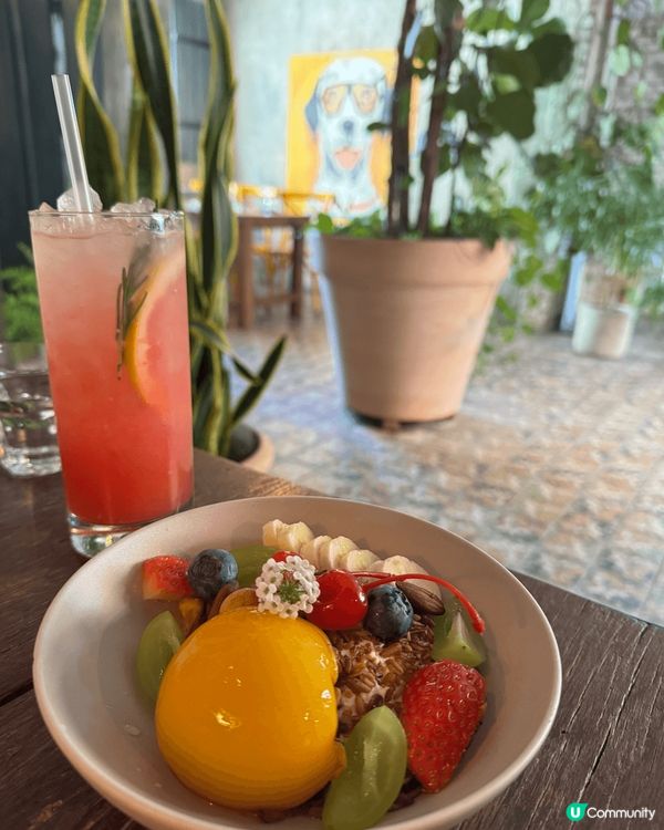 位於狎鷗亭的Dalmatian，他們的招牌是華麗的早午餐。咖...