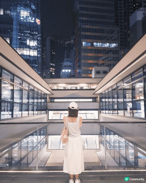 經典香港本地遊！香港一直有很多受歡迎的活動，無論係搭電車，去...