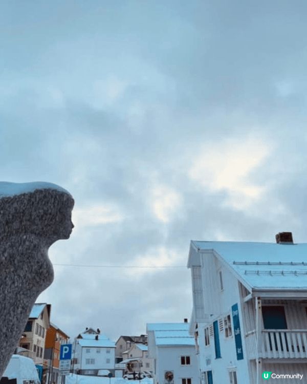 今次旅行去挪威洪寧斯沃格，真係超幸運睇到北極光，呈現橙色和綠...