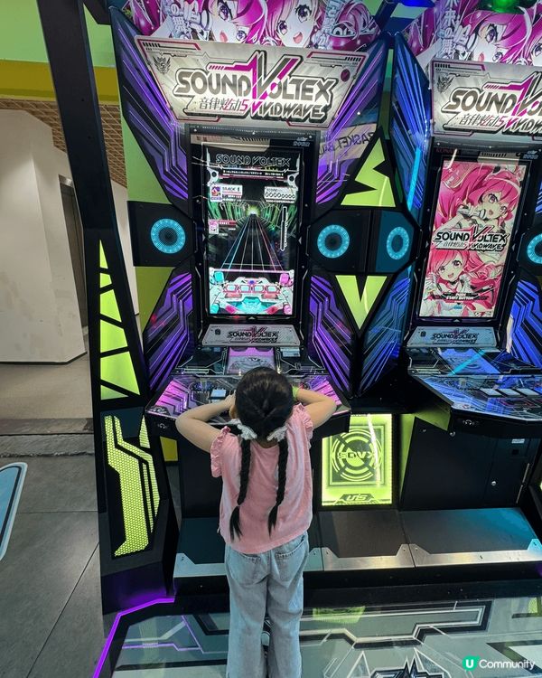 深圳就好潮玩，適合一家大小去玩，由朝早10:00玩到晚上10...