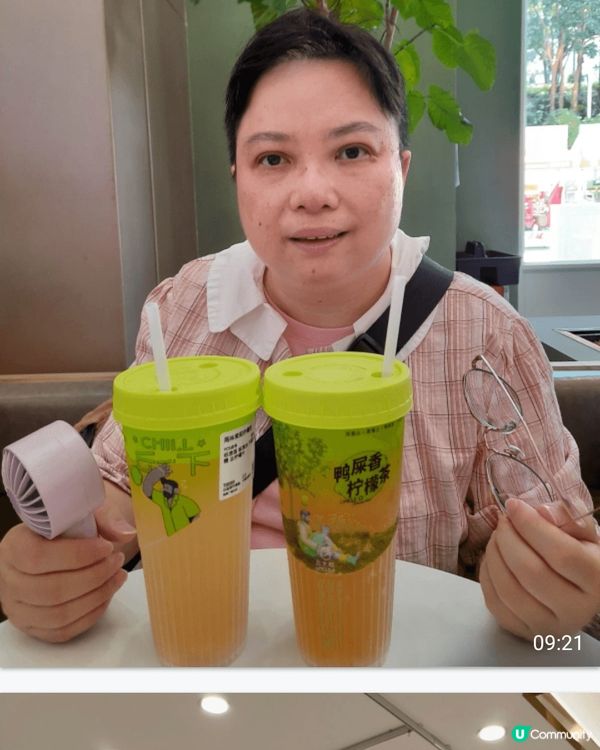 我去了深圳皇廷廣場行街購物和吃火鍋，吃果汁冰，很豐富，還有，...