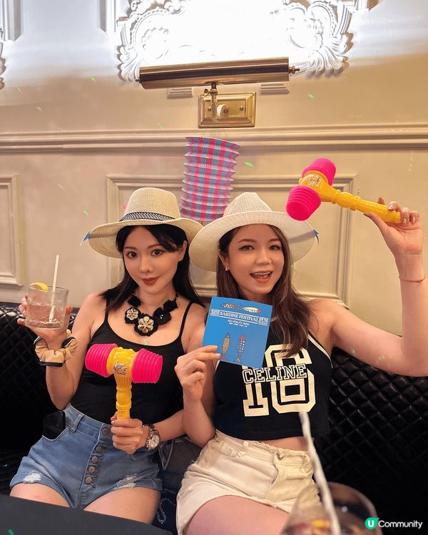 上年同閨蜜去水上樂園，玩到濕晒又喊又笑，影咗堆「醜樣」相，依...