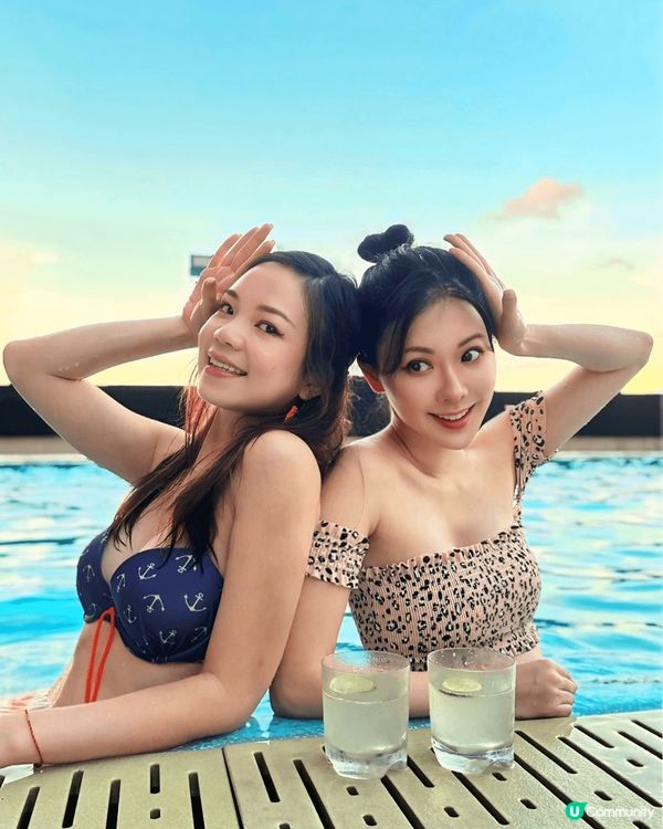 上年同閨蜜去水上樂園，玩到濕晒又喊又笑，影咗堆「醜樣」相，依...