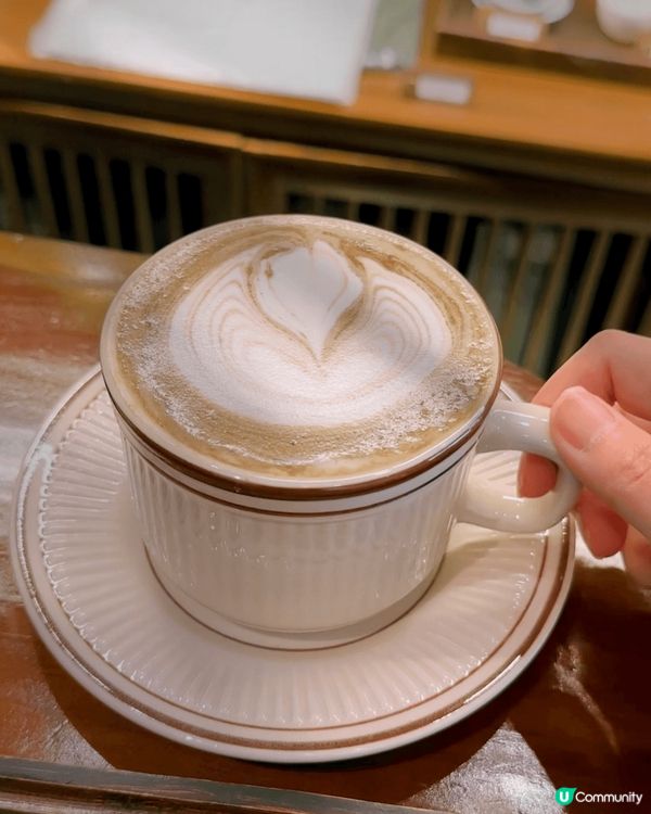 老去茶事吸引唔少人特登過嚟大圍！充滿懷舊台南風情嘅茶室，環境...