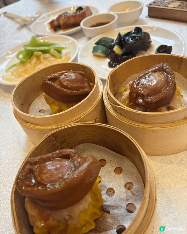 1張是慶祝生日，1張是飽魚點心，看到它們，使我回憶開心時刻和...