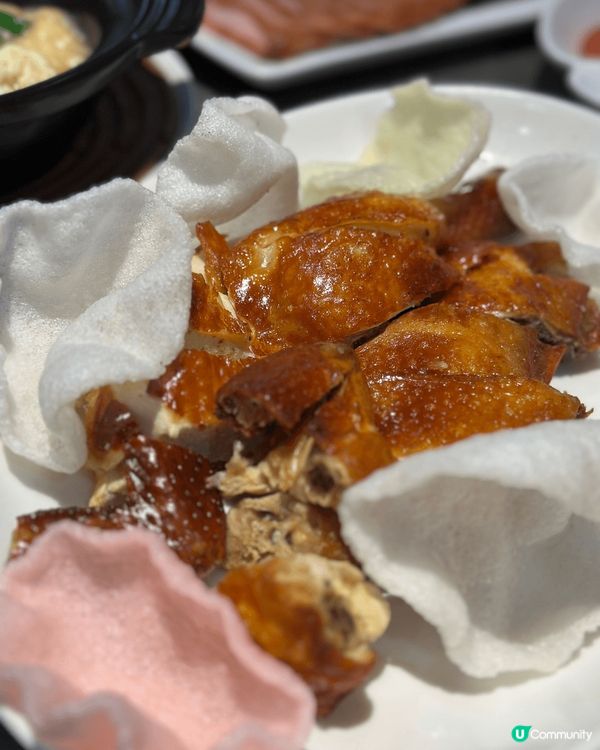 爹哋媽咪淨係鍾意食中餐, 所以父親節母親節只可以揀中餐館. ...