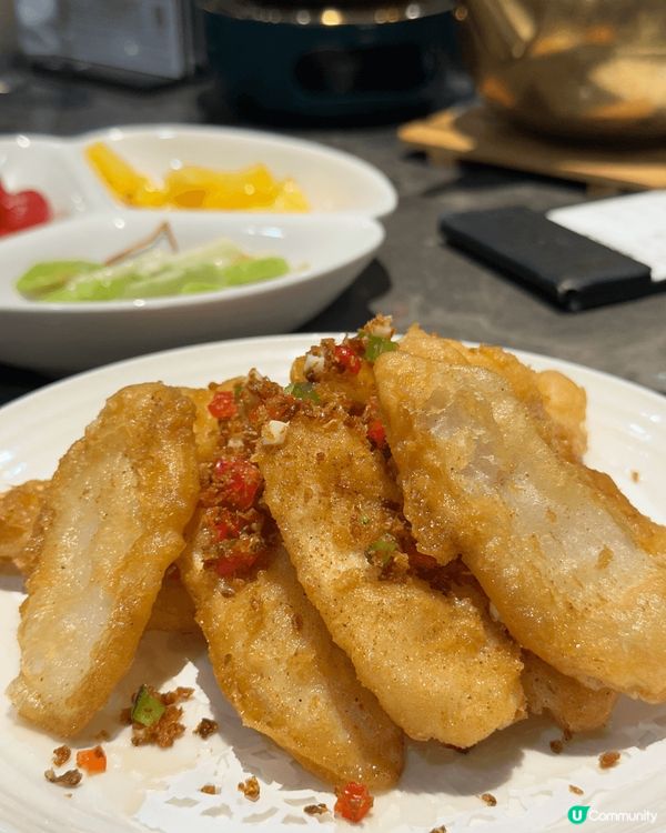 爹哋媽咪淨係鍾意食中餐, 所以父親節母親節只可以揀中餐館. ...