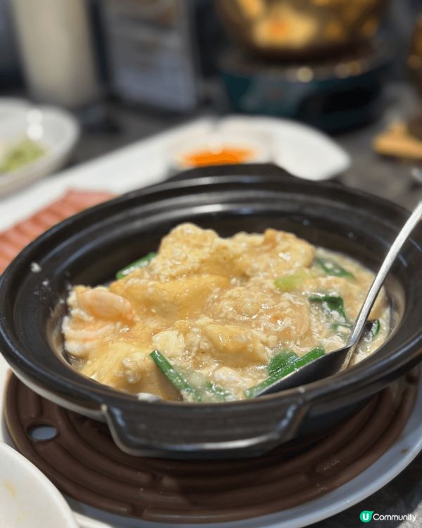 爹哋媽咪淨係鍾意食中餐, 所以父親節母親節只可以揀中餐館. ...