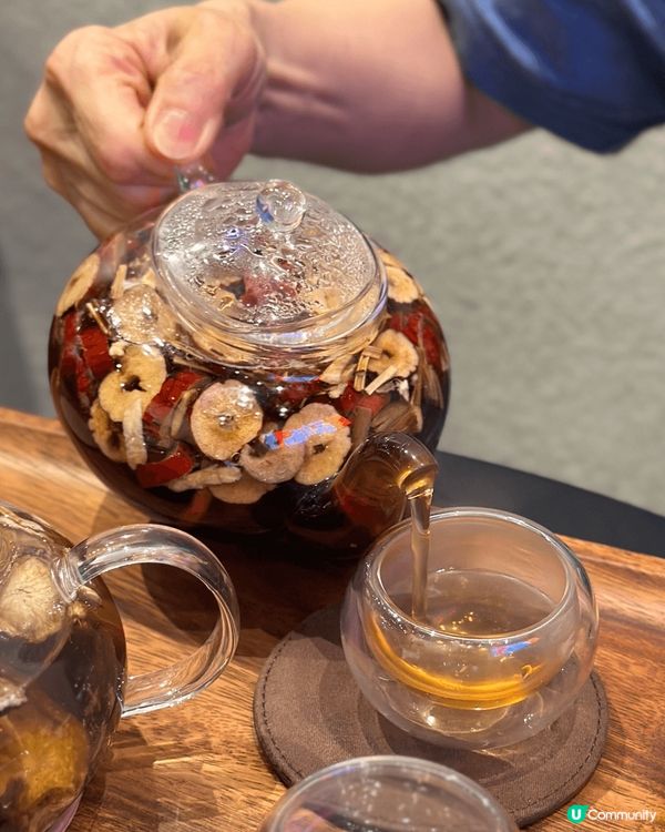 網上見好多人介紹呢間菠蘿包雞蛋仔！！今日特登去上環朝聖一下先...