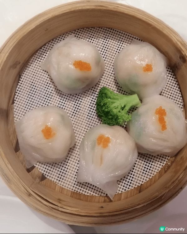放假去鵬城的五邑樓飲茶，除了一般的點心外，還吃了出名的栮皇蘋...
