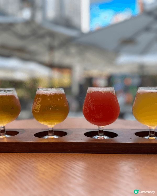 簡簡單單的食完個咖喱豬扒飯後，就在附近的小店品噹一下四款不同...