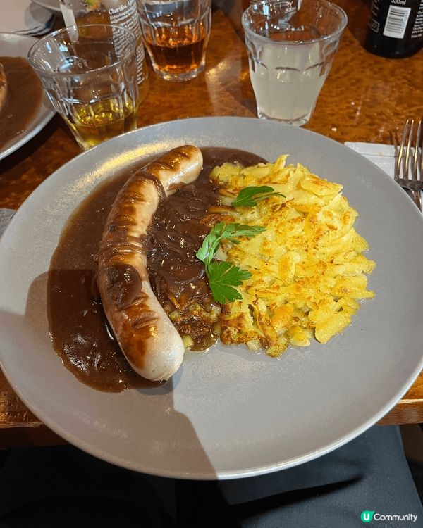 瑞士薯餅（Rösti或röschti）是瑞士的一種用馬鈴薯製...