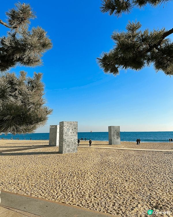 釜山海雲台真係好啱一家大細一齊去玩！呢度有沙灘超靚，啲沙好幼...